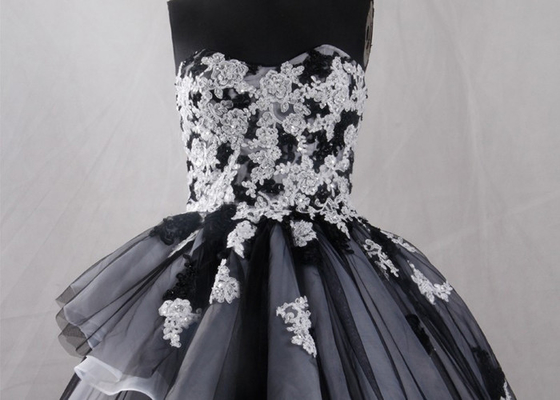 Tulle Black And White Bridesmaid Dresses , Strapless Two Color Bridesmaid Dresses