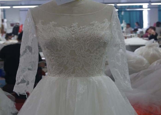 Boat Neckline Pearls Muslim A Line Ball Gown Wedding Dress For Girls Lace Appliques
