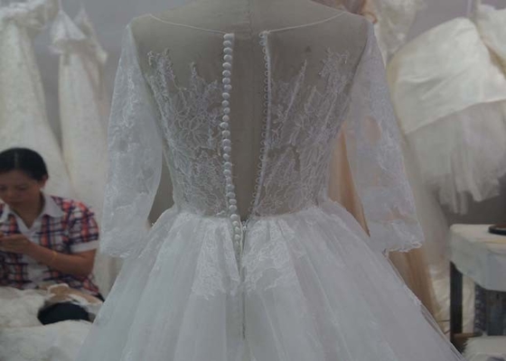 Boat Neckline Pearls Muslim A Line Ball Gown Wedding Dress For Girls Lace Appliques