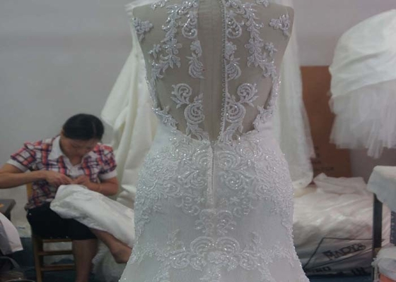 Sleeveless Style Fit And Flare Wedding Dress , Woman Tulle Mermaid Bridal Gowns